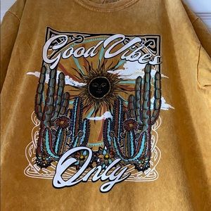 SOLD! trendy T-shirt